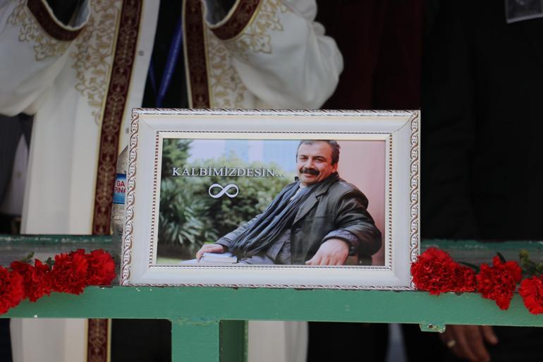 Sırrı Süreyya Önder için Diyarbakır’da gıyabi cenaze namazı kılındı