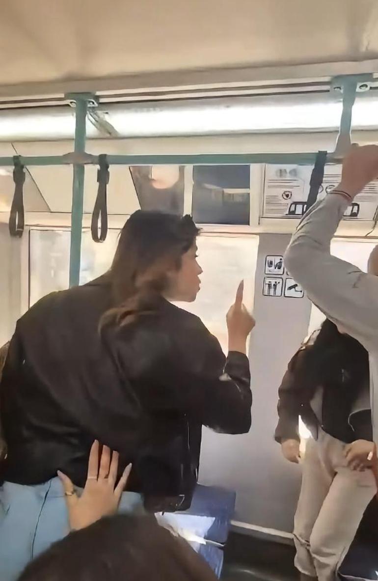 Tramvayda kadınların yer tartışması küfürlü kavgaya dönüştü