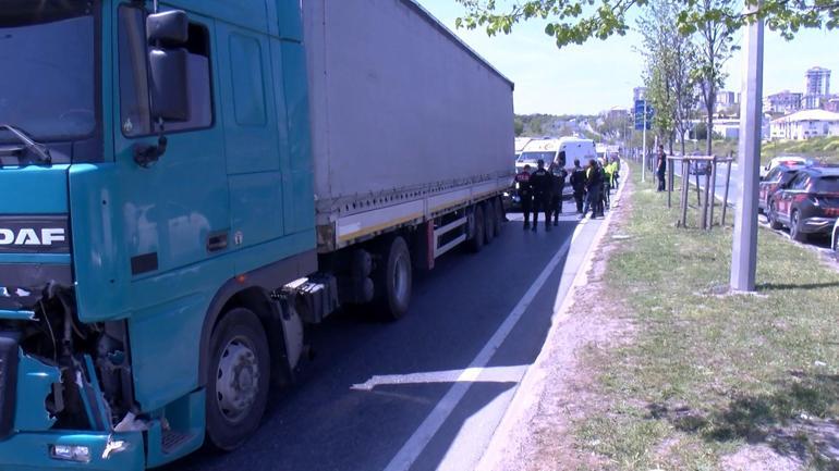 Başakşehirde TIR yolun karşısına geçmek isteyen yayaya çarptı: 1 ölü