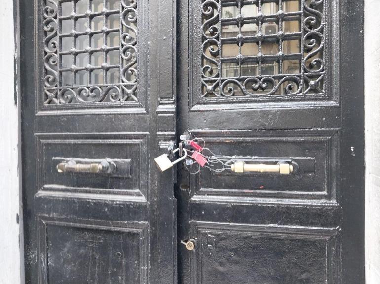 Özgür Özel’e saldıran şüphelinin kaldığı otel mühürlendi, güvenlik kamerası görüntüleri ortaya çıktı