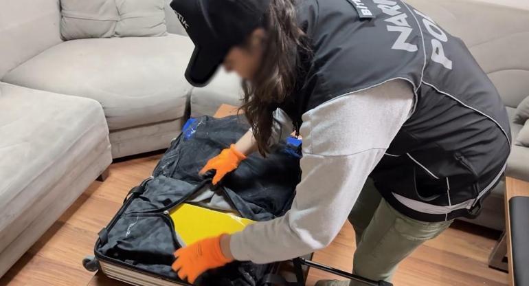 Bitliste yolcu otobüsünde 3 kilo 700 gram metamfetamin ele geçirildi