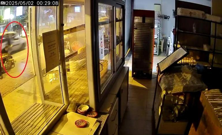 Dayak yediği sokakta havaya ateş açan şüpheli ve arkadaşı yakalandı