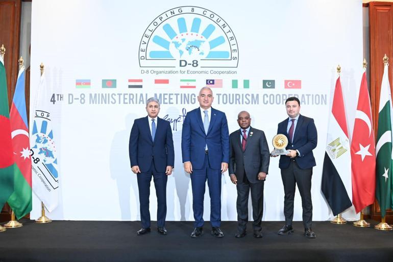 D-8’in ilk turizm şehri Antalya oldu