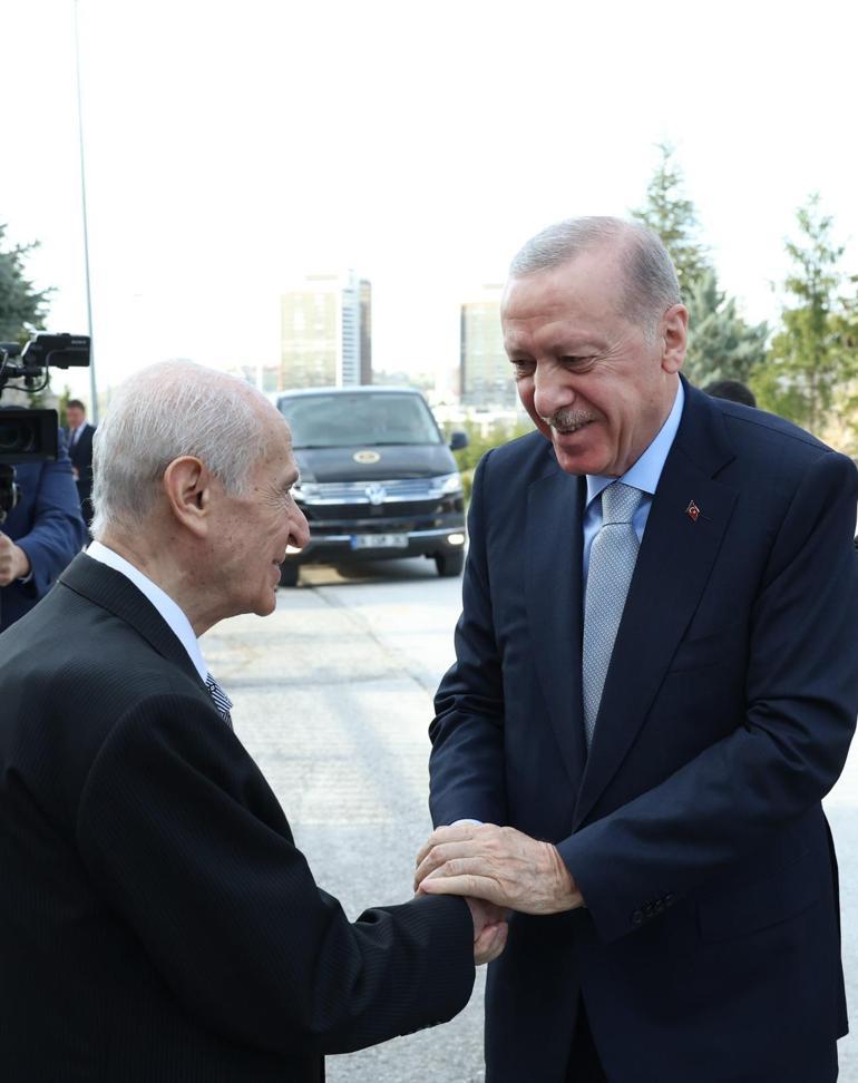 Cumhurbaşkanı Erdoğan ve Bahçeli bir araya geldi