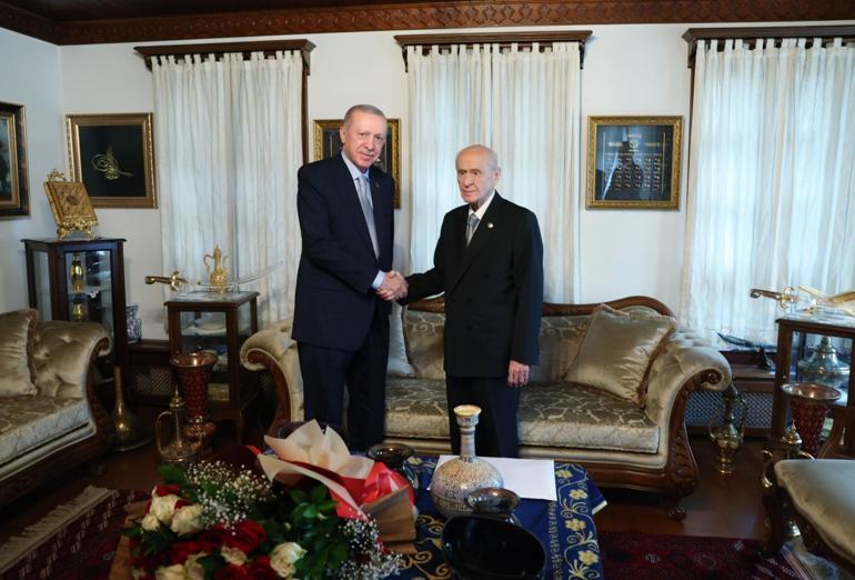 Cumhurbaşkanı Erdoğan ve Bahçeli bir araya geldi