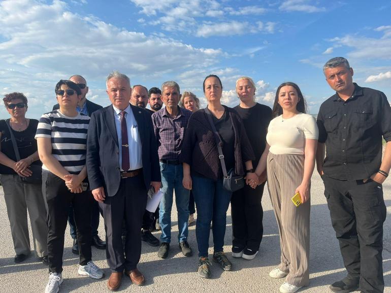 Belediye görevlileri ile hayvansever arasında köpek toplama gerginliği