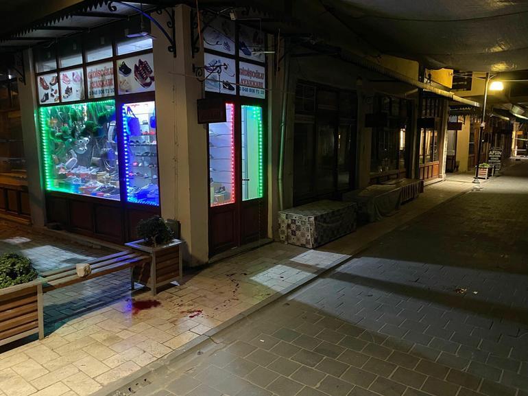 Manisada bıçaklı kavga; 1 ağır yaralı