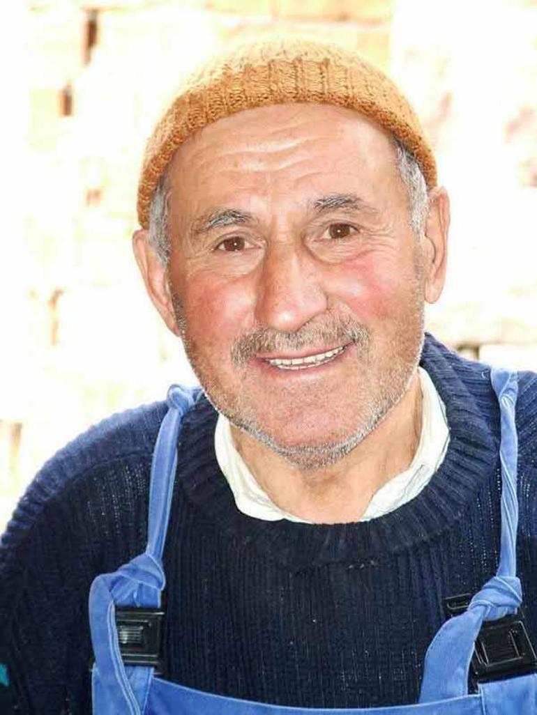 İletişim Başkanı Altun, amcasının cenazesine katıldı