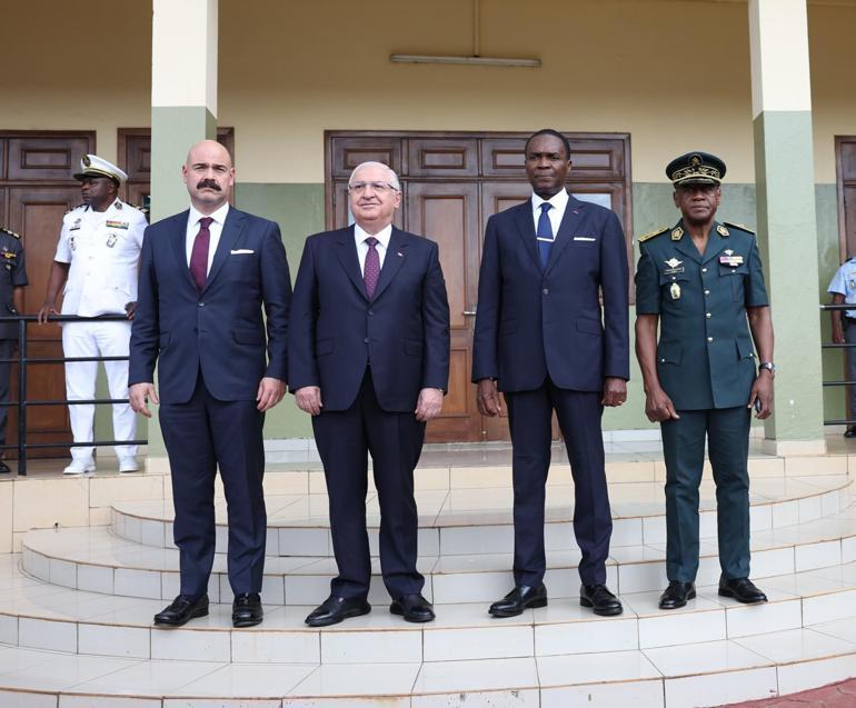 Bakan Güler, Kamerunda temaslarına devam ediyor