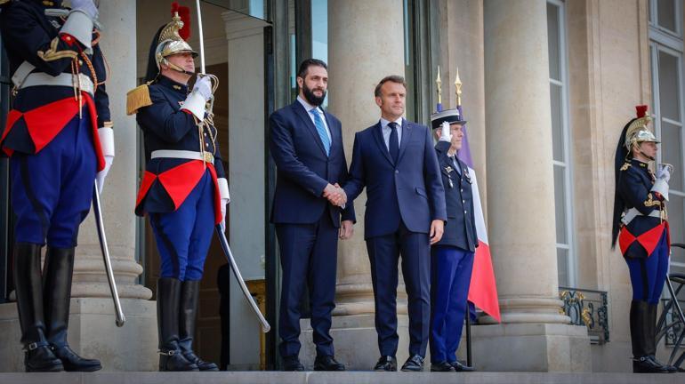 Fransa Cumhurbaşkanı Macron ve Suriye Cumhurbaşkanı Şara bir araya geldi