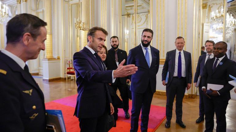 Fransa Cumhurbaşkanı Macron ve Suriye Cumhurbaşkanı Şara bir araya geldi