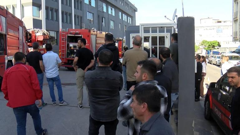 Bağcılarda sporcu forması üreten fabrikada çıkan yangın söndürüldü