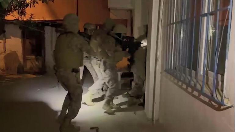 DEAŞ operasyonunda 16 şüpheli yakalandı