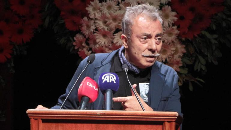 Tiyatro sanatçısı Naşit Özcan toprağa verildi