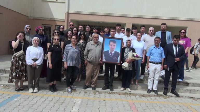 Reyhanlıdaki bombalı saldırıda ölen Oğulcan için okulunda anma töreni