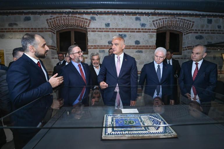 Bakan Ersoy: Hac, hafızanın nesiller boyunca taşındığı büyük bir medeniyet köprüsüdür