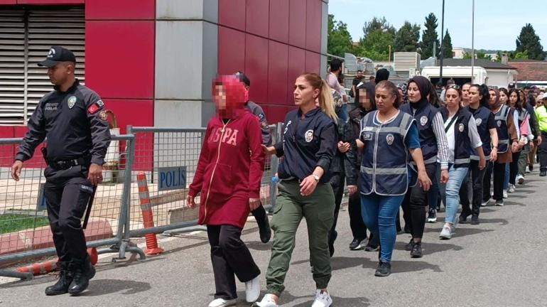 Gaziantep merkezli FETÖ operasyonunda 225 şüpheli adliyede