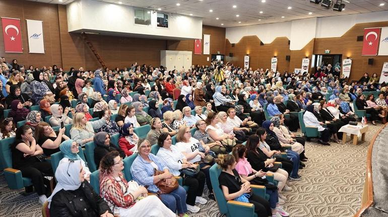 Sultangazide Filistinli annelere atfedilen Anneler Günü programı başladı