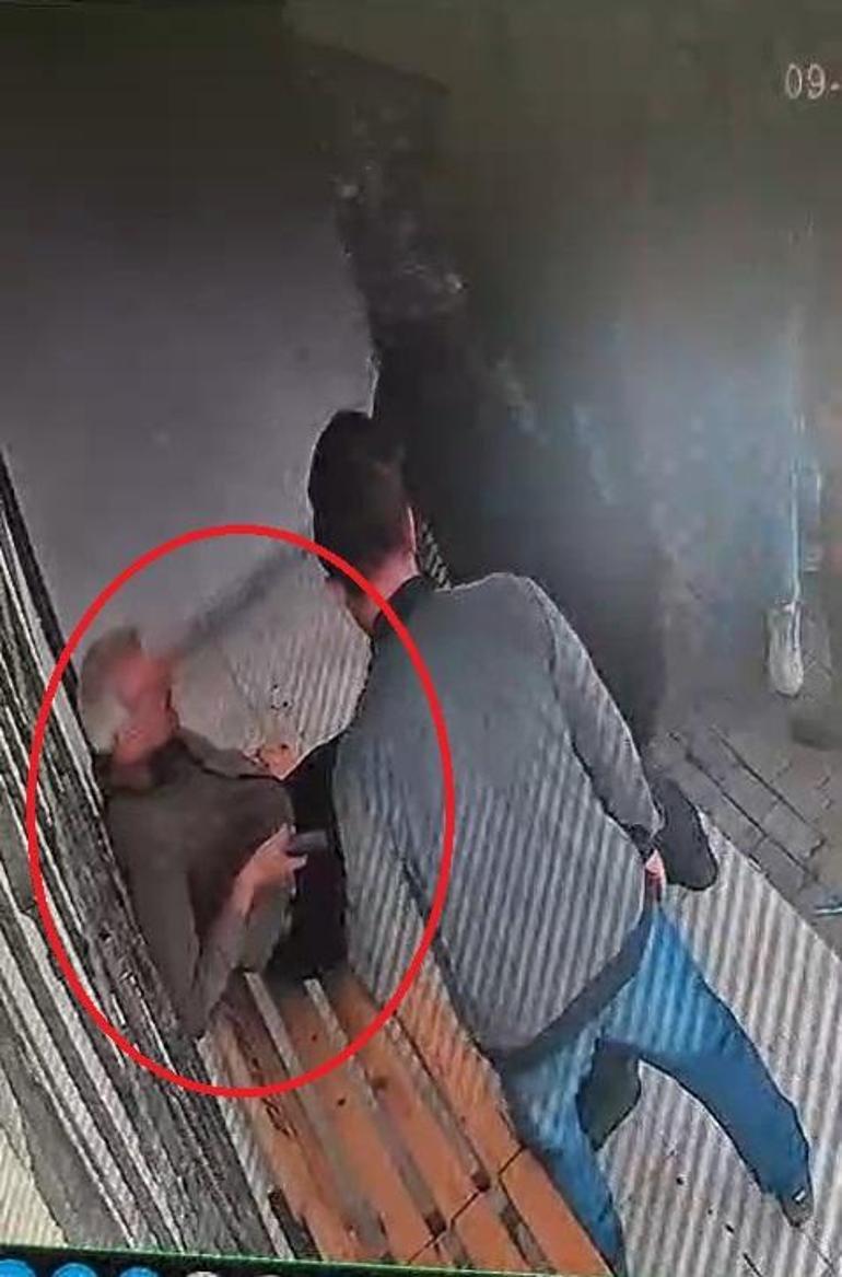 Mahalle muhtarı, silahlı saldırıda yaralandı