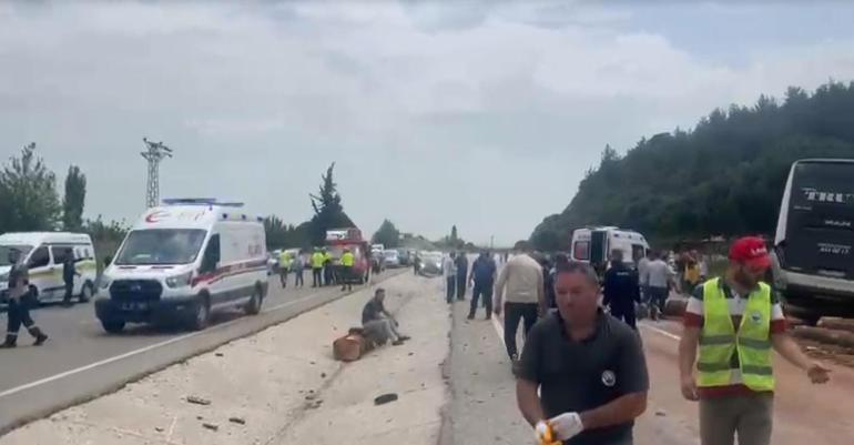 Çanakkalede zincirleme kaza; 6 ölü, çok sayıda yaralı var