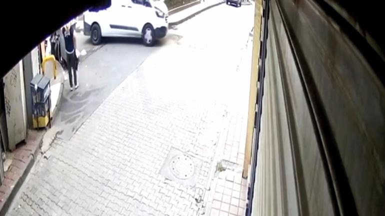 Fatih’te kağıt toplayıcı çöpte 200 bin dolar değerinde pırlanta dolu poşet buldu