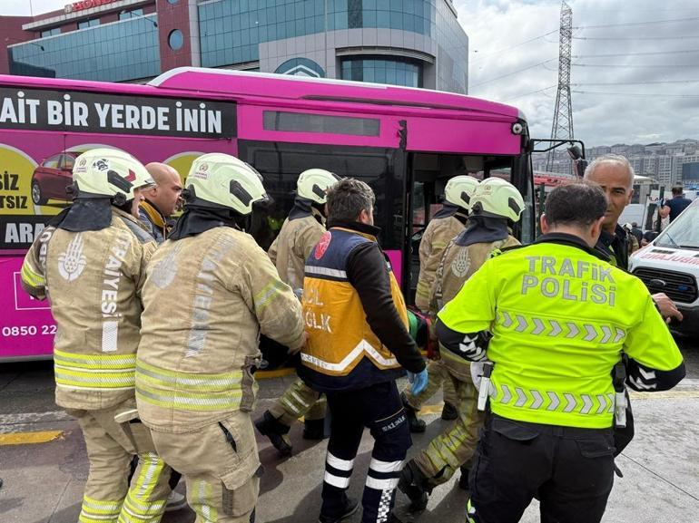 اصطدام حافلتين مترو في بيليك دوزو: قتيل و20 جريحًا