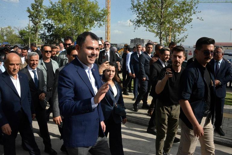 Bakan Kurum: İstanbul için alınan kararlar masada kalmayacak, bizzat takipçisi olacağım