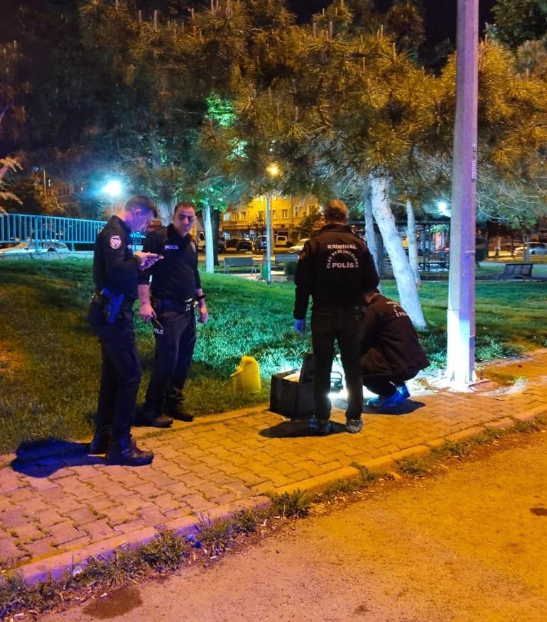 Borç- alacak kavgasında birbirlerini bıçakladılar