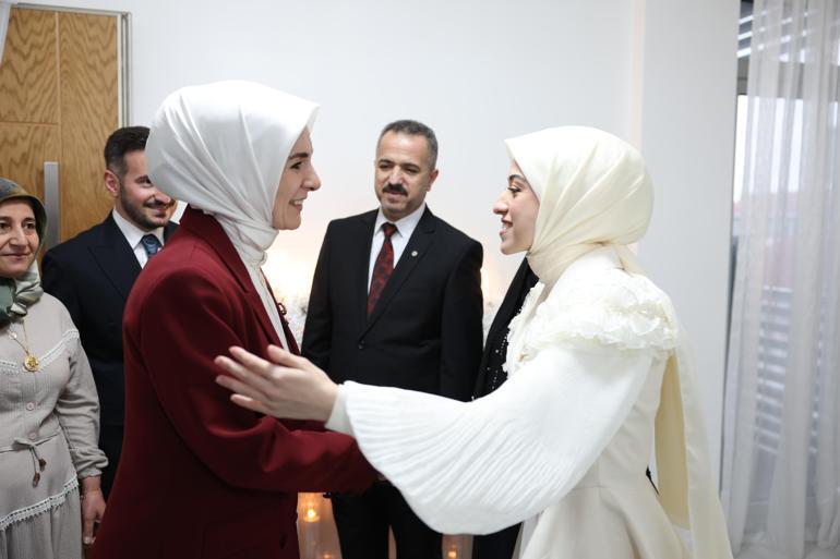 Bakan Göktaş, kendisini sosyal medyadan davet eden gence kız istedi