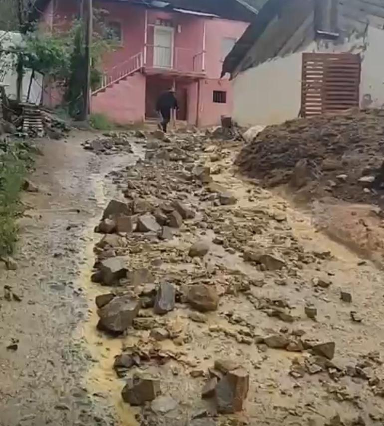 Sivasta sağanak sele neden oldu