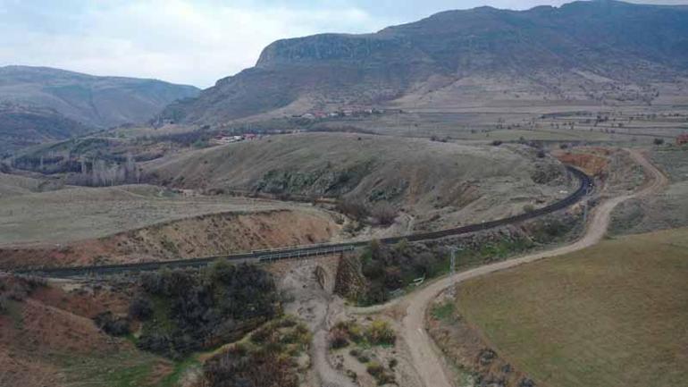 Siirt-Kurtalan arasına 34 kilometrelik yeni demir yolu hattı inşa edilecek