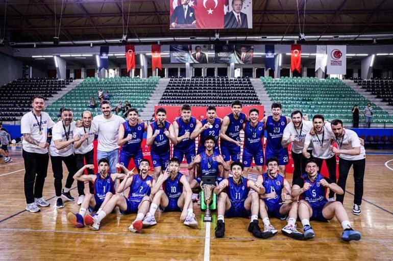 Bahçeşehir Koleji, U16’da şampiyon