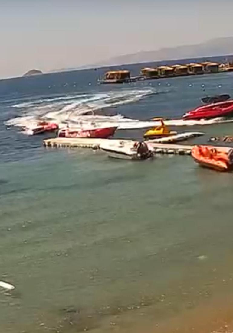 Bodrumda turistlerin çekildiği deniz yatağının iskeledeki tekneye çarpması kamerada; 3 yaralı