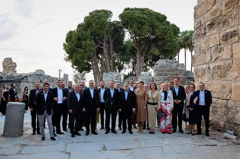 Bakan Fidan, bakanları antik kentte ağırladı