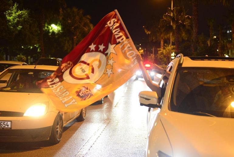 Mersin’de kupa sevinci