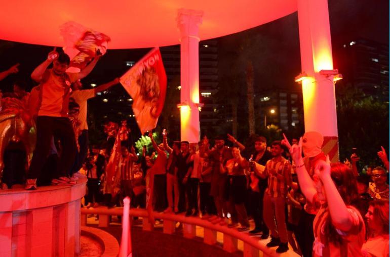 Mersin’de kupa sevinci