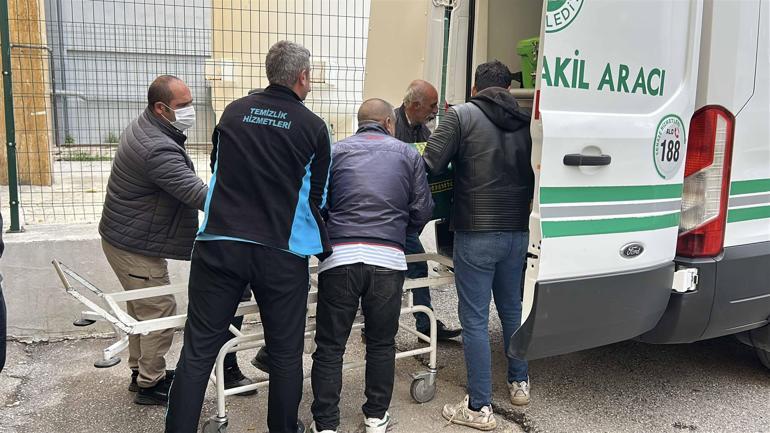 Sivasta 2 çocuk annesi keneden öldü