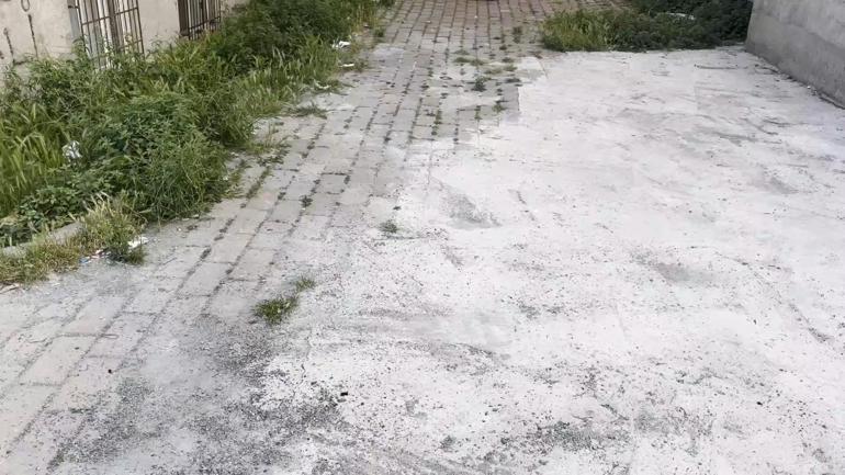 Zeytinburnunda apartmanın 5inci katından düşen 2 yaşındaki Elif hayatını kaybetti