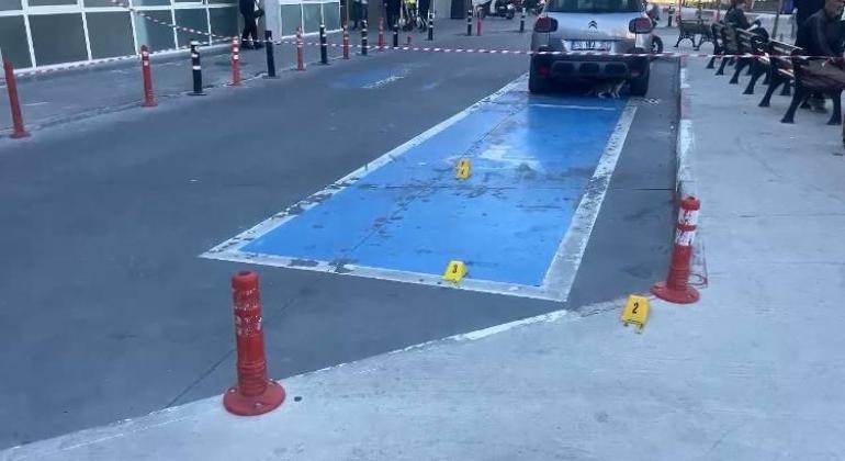 Beylikdüzünde husumetlisini hastane bahçesinde silahla vurdu