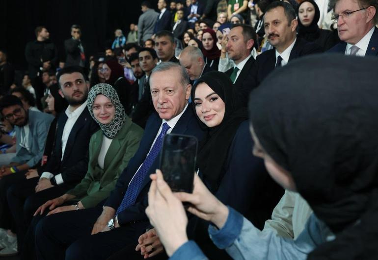 Cumhurbaşkanı Erdoğan: Terör tehdidinin olmadığı bir ülkeyi inşa etmek için gayret içerisindeyiz