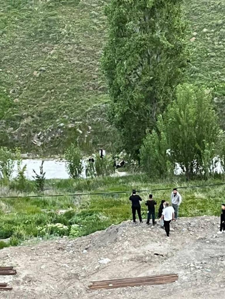 Ankarada, dere yatağında bıçaklanmış halde ölü bulundu