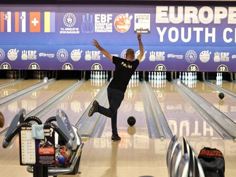 Bowling 1’inci Lig ve Süper Bahar Ligi Türkiye Şampiyonaları Samsun’da devam ediyor