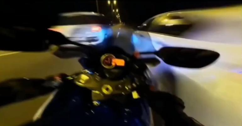 Saatte 280 kilometre hız yaptığı videoları paylaşan motosiklet sürücüsü yakalandı
