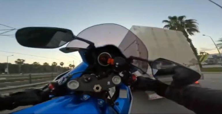 Saatte 280 kilometre hız yaptığı videoları paylaşan motosiklet sürücüsü yakalandı