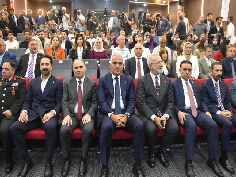 Bakan Ersoy: Türkiye Kültür Yolu Festivali, dünyanın en kapsamlı festivali konumuna geldi