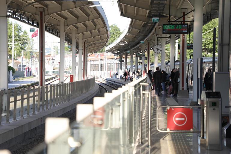 19 Mayısta Ankara, İstanbul ve İzmirde bakanlığa bağlı kent içi raylı sistemler ücretsiz olacak