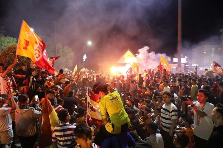 Galatasarayın şampiyonluğu tüm yurtta coşkuyla kutlandı