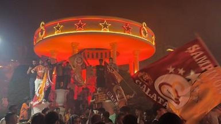 Galatasarayın şampiyonluğu tüm yurtta coşkuyla kutlandı