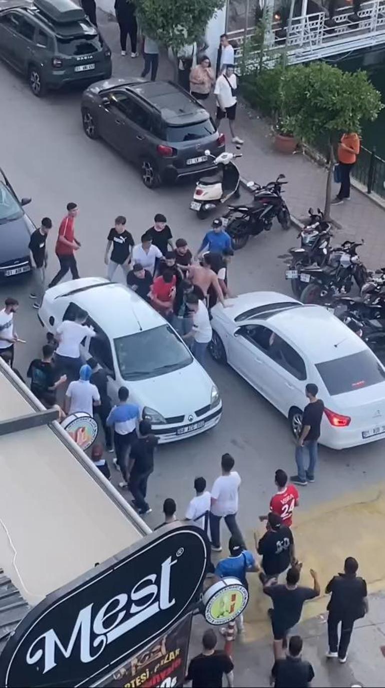 Adanada Galatasarayın şampiyonluk kutlamalarında kavga çıktı