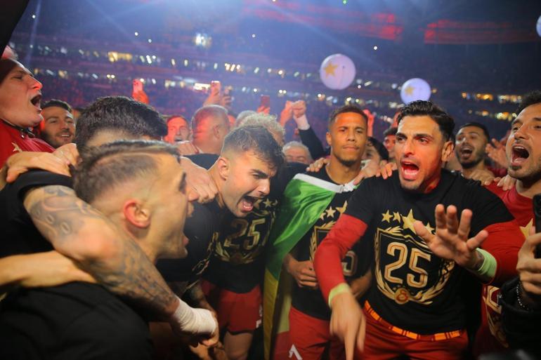 Süper Lig’de şampiyon Galatasaray